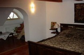 România Privát Solca, Interiorul